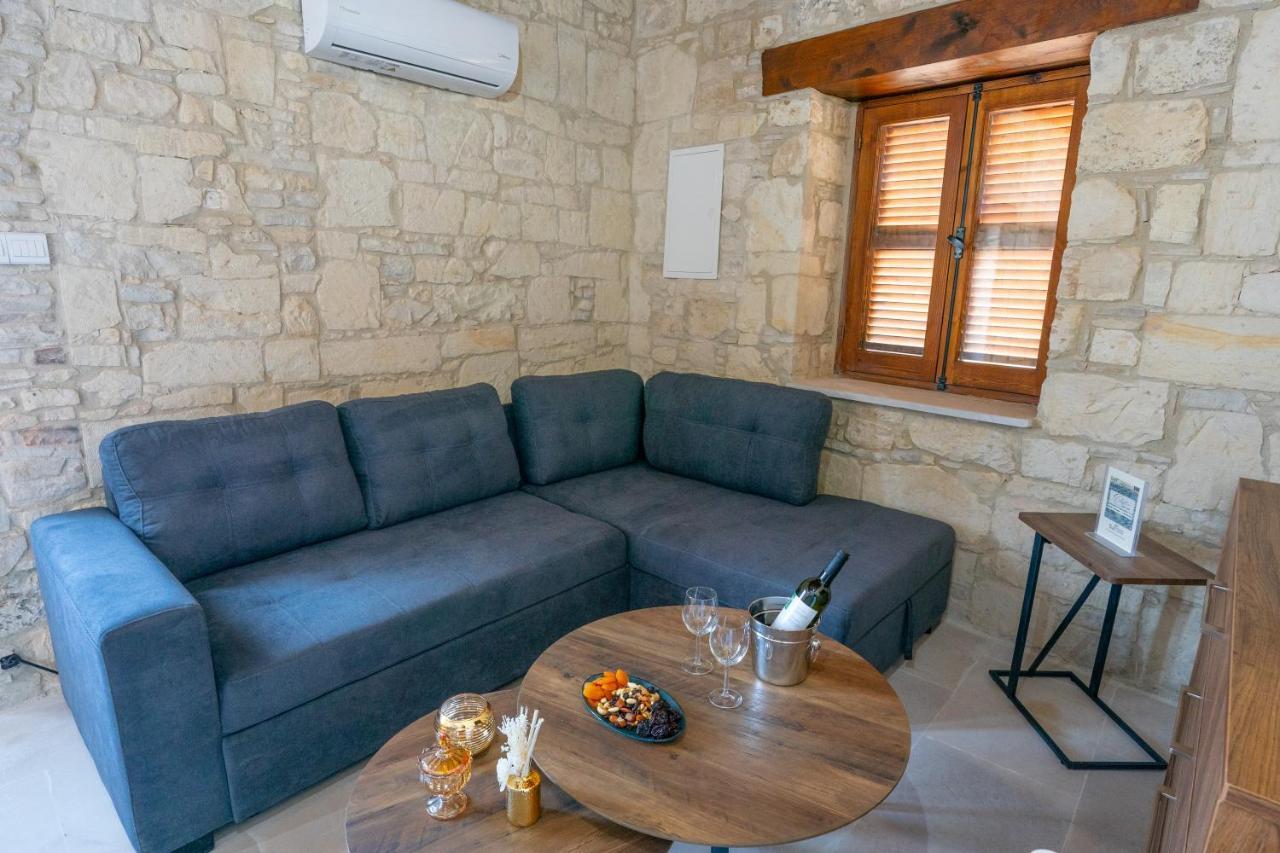 Eidyllio Luxury Suites Omodos Exterior foto